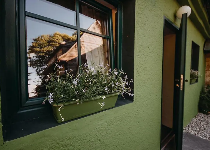 Jama Jagodna * Spalona